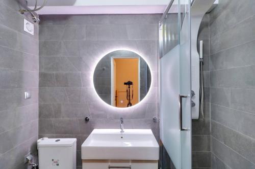Monastiraki 306 SuperHost Hub