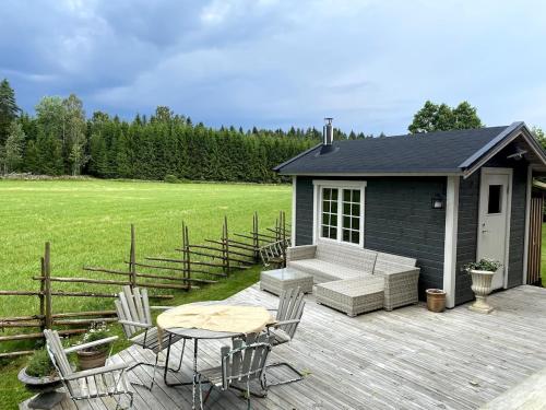 Gambar di galeri bagi Traditional Swedish cosy home di Bäckabo