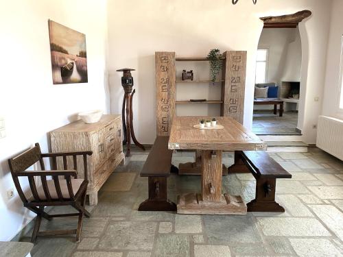 Gallery image of Rustic House Tinos in Mirsíni