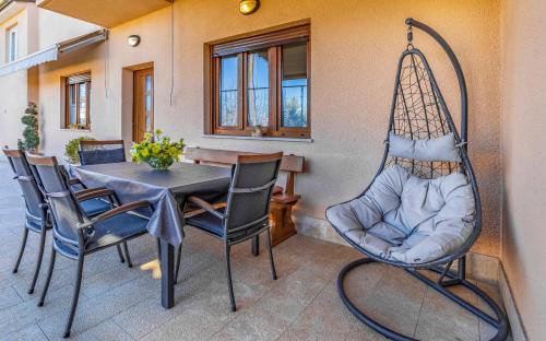 Big apartment with free parking