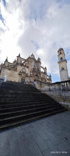 Imagen de la galería de JEREZ CENTRO 5 DORMITORIOS TERRAZAS CON VISTAS ALCAZAR Y PLAZA ARENAL, en Jerez de la Frontera