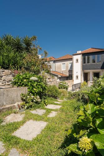 Hidden Gem near city center- garden, outdoor kitchen, sauna