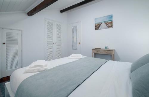 Casa da Vila Nova by Azorean Living