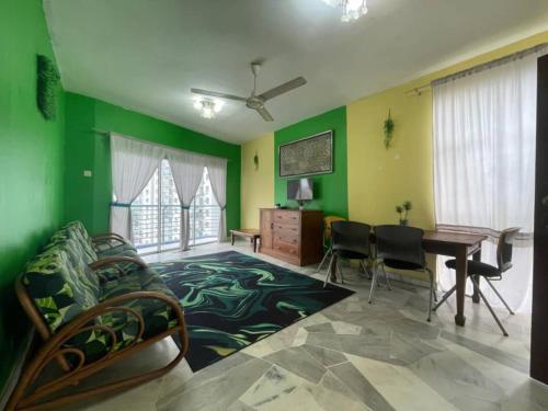 Χώρος καθιστικού στο Apartment santai Marina
