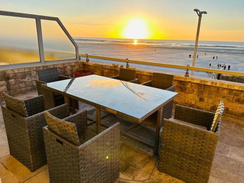 Joli appartement Face Mer et Plage, Grande Terrasse panoramique, Berck Plage, à 15km du Touquet
