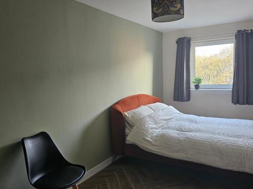 Postel nebo postele na pokoji v ubytování Elegant 2 Bed Flat Perfect for RAH and Airport