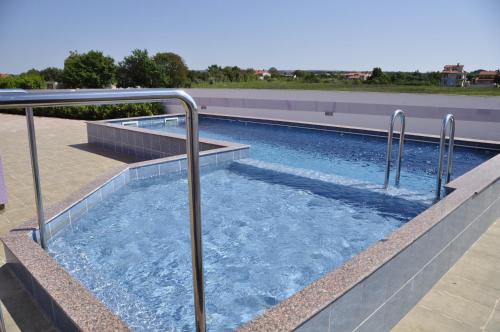 Bazén v ubytování Vila in Lavanda nebo v jeho okolí