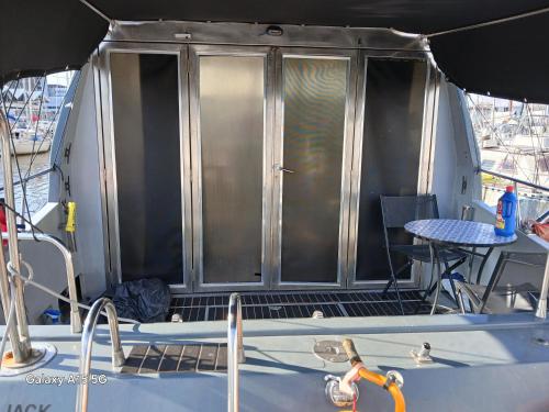 Bateau au bassin des lumières