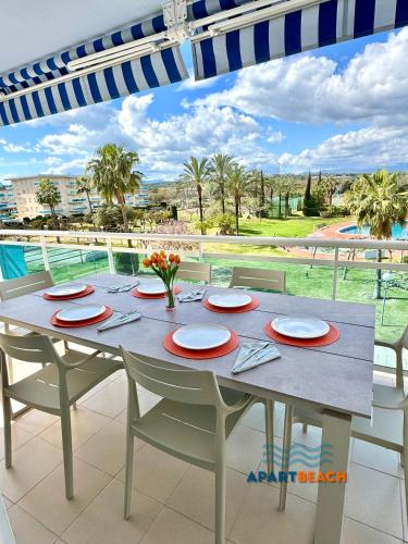 APARTBEACH LOS JUNCOS 2 RESIDENCIAL y JUNTO PLAYA