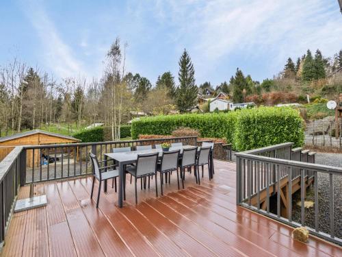 Un balcón o terraza de Elegant chalet in Manhay with Sauna