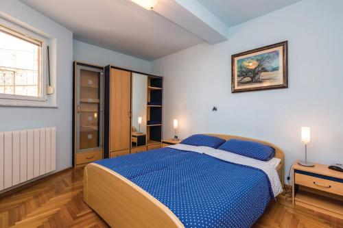 Apartments with parking space Opatija - 24005