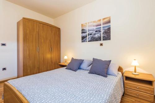Apartments with parking space Opatija - 24005