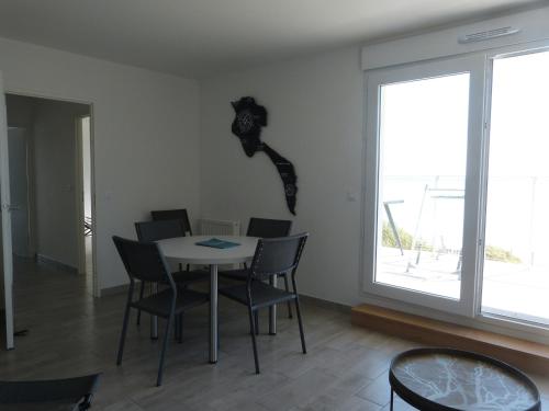Photo de la galerie de l'établissement Appartement à La Guérinière, vue mer, 4 personnes - FR-1-823-5, à La Guérinière