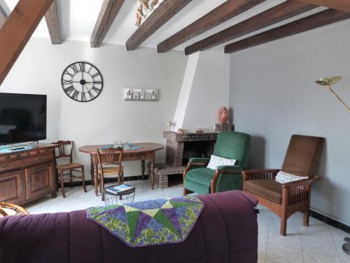 Photo de la galerie de l'établissement Maison Ile de Noirmoutier pour 6 pers, proche plage et jardin clos - FR-1-823-42, à Barbâtre