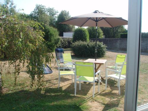 Photo de la galerie de l'établissement Maison spacieuse à Noirmoutier, 7 pers., proche plage, jardin, parking - FR-1-823-61, à Noirmoutier-en-l'lle