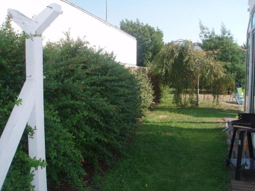 Photo de la galerie de l'établissement Maison spacieuse à Noirmoutier, 7 pers., proche plage, jardin, parking - FR-1-823-61, à Noirmoutier-en-l'lle