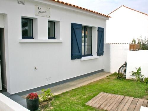 Maison rénovée proche plage L'Herbaudière avec jardin et parking - FR-1-823-55