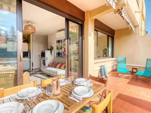 T3 Climatisé avec Parking, Proche Plage - FR-1-816-25