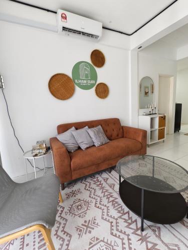 Χώρος καθιστικού στο ILHAM SURI Boho Apartment in Wakaf Che Yeh
