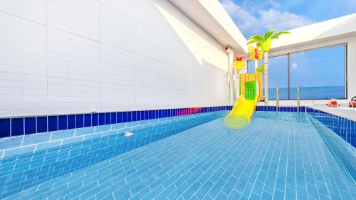 Bazén v ubytování Goseong Belossi Ayajin Kids Poolvilla nebo v jeho okolí