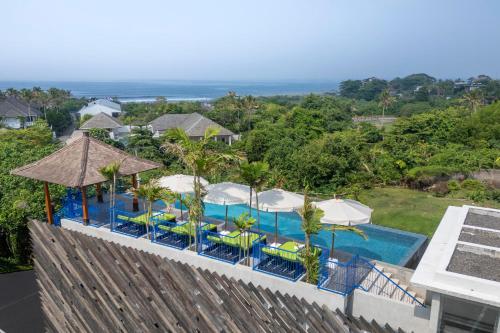 Bazén v ubytování Atap Resort Canggu by Ini Vie Hospitality nebo v jeho okolí