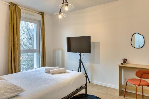 Le Nicole un appartement en duplex avec balcon et place de parking