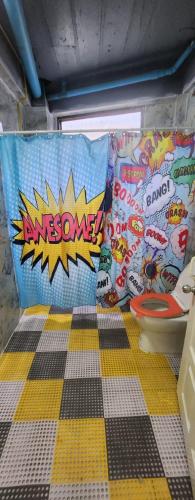 Nathon BayにあるIsland Hopperz Hostel Cafe Workspace Budsのギャラリーの写真