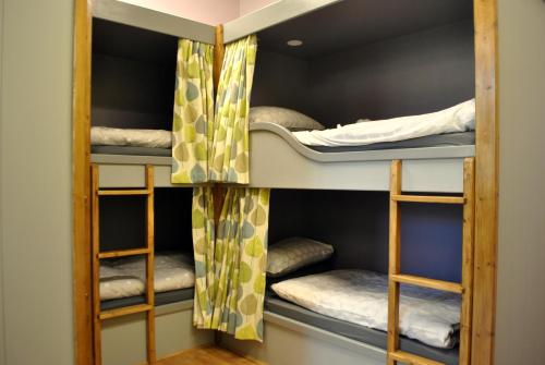Двох'ярусне ліжко або двоярусні ліжка в номері Lodge Dinorwig