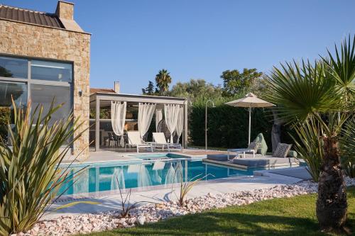 Πισίνα στο ή κοντά στο Ocean Private Villas - Pefkochori Halkidiki