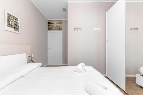 Corsica Comfort Suites-10 Min to LINATE AIRPORT