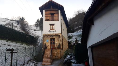 Albergue Usandi Auto Check-in durante l'inverno