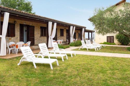Κήπος έξω από το Masseria Barnabei Colonnella