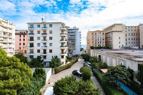 #26 Staywizus - Idealy located flat AC 2mins walk to Sea balcony