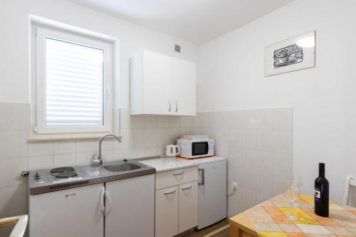 Dapur atau dapur kecil di Guest House Vulić