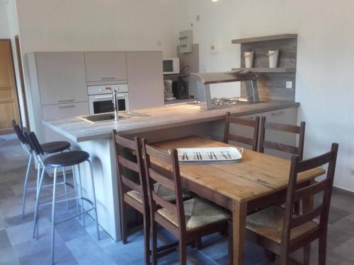 Les Noisettes Sauvages proche Etretat