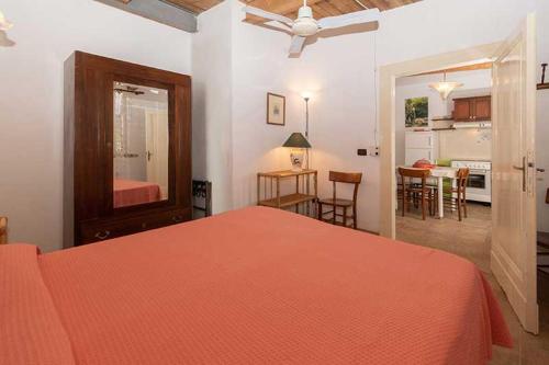 Ένα ή περισσότερα κρεβάτια σε δωμάτιο στο Masseria Barnabei Colonnella