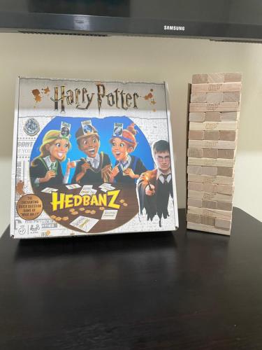 płyta DVD z grą wideo Harry Potter i Heathrow w obiekcie Satori Residences w mieście Manila