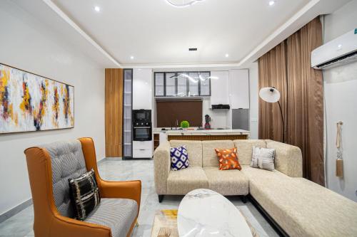 Kuchyň nebo kuchyňský kout v ubytování Nomase Hotel Limited
