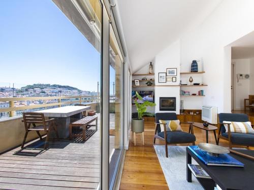 Amazing Penthouse Bairro Alto Duplex Apt