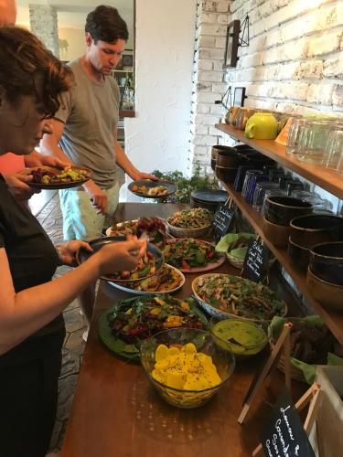 Mad på pensionatet eller i nærheden