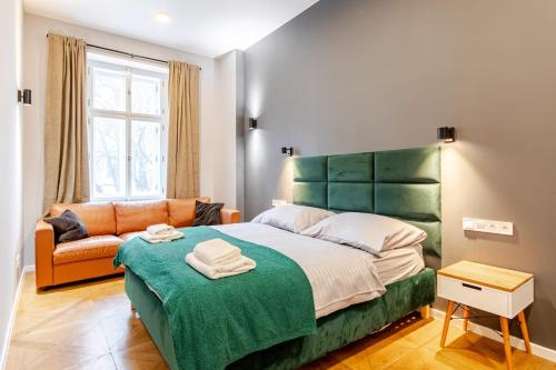 Place of Grace - A Few Steps From the Museum