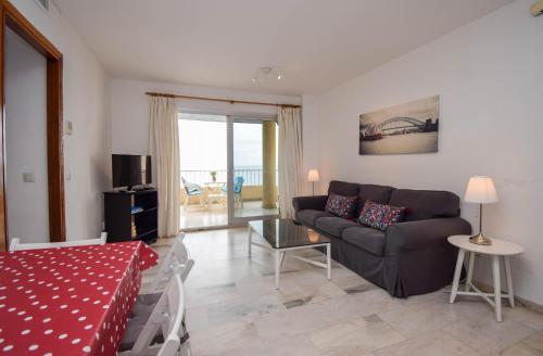 Ref 257 Apartamento en primera línea de playa con impresionantes vistas al Mediterráneo