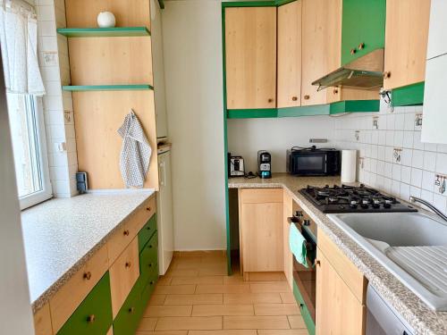 صورة لـ Cosy Apartment Near Airport & Train في سخويشات