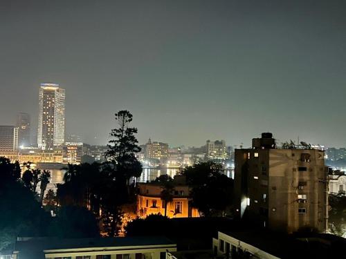 Nile View 1950s spacious apartment - Giza