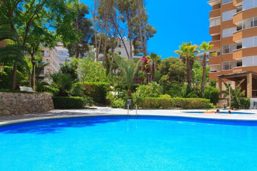 UHC Arquus Apartments