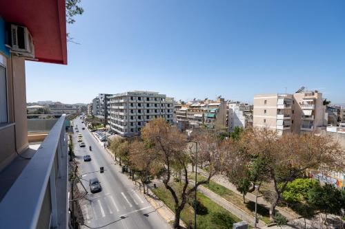 Attiki Square & Metro Modern 2-Bedroom Apt by MPS