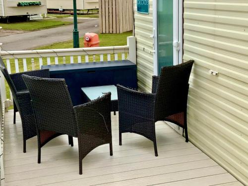 Ein Sitzbereich in der Unterkunft Springs Southview Skegness