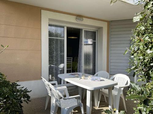 Appartement moderne 2P, 4 couchages, terrasse, proche plage et centre, parking, St Gilles Croix de Vie - FR-1-224-217