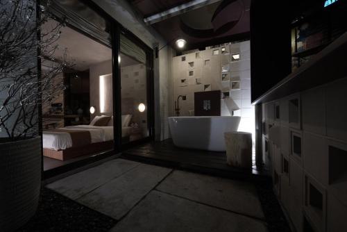 Una cama o camas en una habitación de 山午 雲在屾房