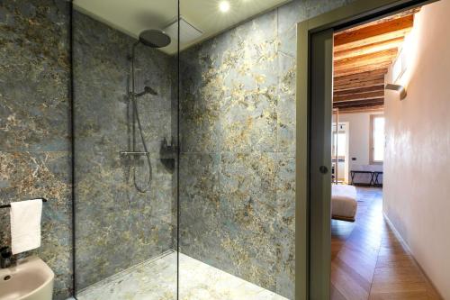 a bathroom with a shower and a sink at Palazzo CarpeDiem-Prato della Valle in Padova